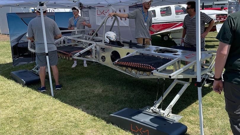 Image of  LEO Flight at EAA Airventure Oshkosh 22'